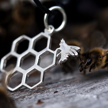 украшения для пчеловодов