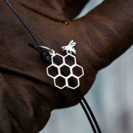 украшение для пчеловода