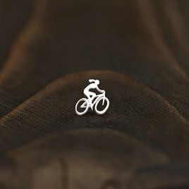 Моносерьга «Велосипедистка»