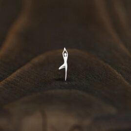 Серьга active girl «Йогиня-врикшасана»