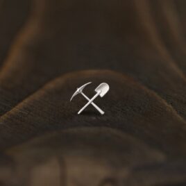 Моносерьга «Геология — благородная и беспощадная»